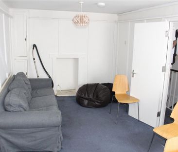 1 bedroom property to rent - Photo 3
