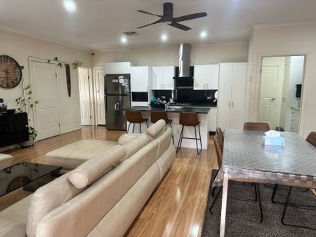 Modern 3-Bedroom Rental in Prime St Marys Location - Photo 2