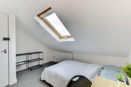 1 bedroom in a house share to rent - Photo 4