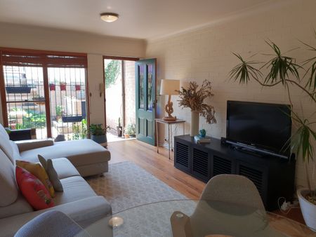 Rozelle - Photo 4