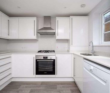 Burlea Close, Hersham, KT12 - Photo 1