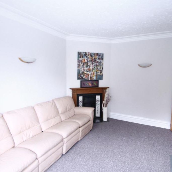 4 bedroom terraced house to rent - Photo 1