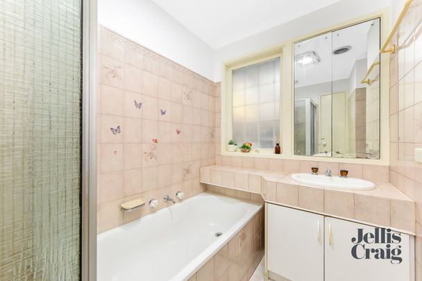 4 Simpson Drive, Dandenong North - Photo 1