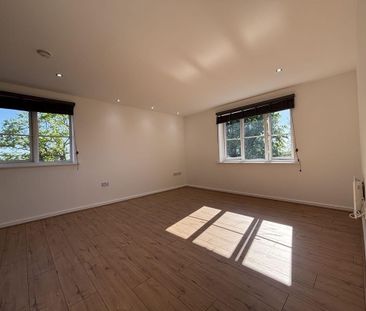 2 Bed Flat, Moor Lane, M7 - Photo 1