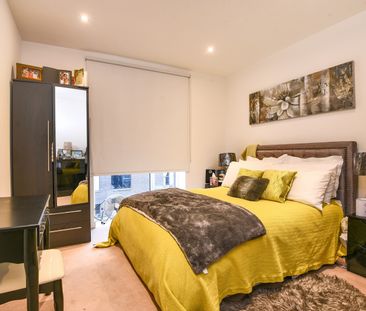 Available from Now - 2 Bed Apartment, Furnished - Photo 3