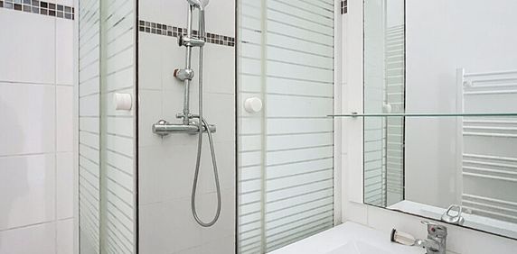 Appartement à louer - REIMS - SAINT ANNE- RUE DE LOUVOIS - Photo 2