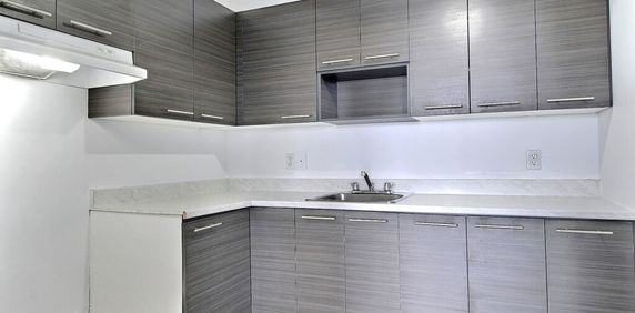 BEAU 4½ | STE-FOY | PISCINE - Photo 2