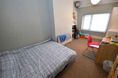 4 bedroom property to rent - Photo 3