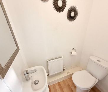 3 bedroom terraced house to rent - Photo 6