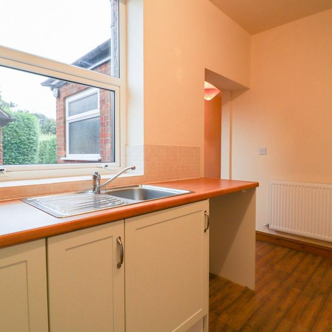 3 bedroom semi-detached house to rent - Photo 1