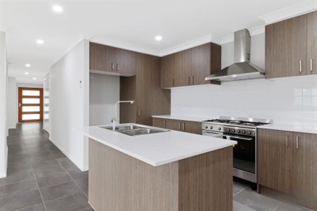 Apply Now - Century 21 &vert; the Paramount Group - Photo 3