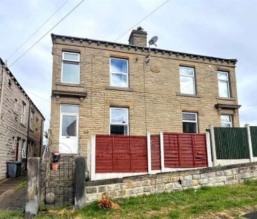 Chaster Street, Batley, WF17 - Photo 2