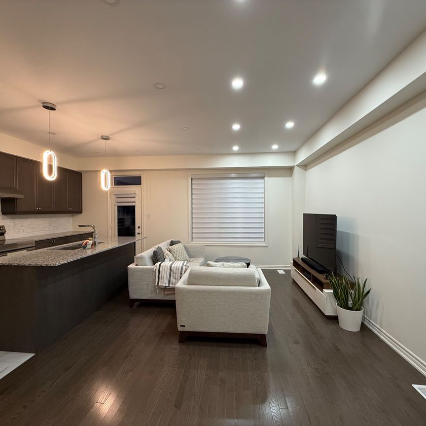 For Lease - 70 FRUITFUL Crescent, Whitby, Ontario - Photo 1