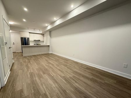 For Lease - 430 Square One Drive Unit# 2210, Mississauga, Ontario - Photo 2