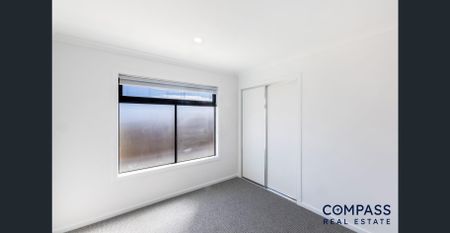 Fresh, Modern & Move-In Ready in Mickleham - Photo 3