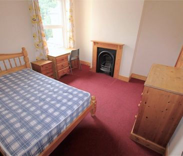 4 bedroom terraced house to rent - Photo 5