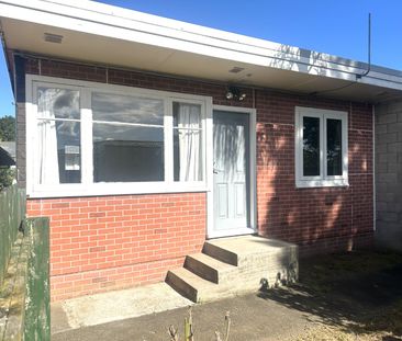 Unit 1, 288 Rosebank Road, Avondale, Auckland - Photo 2
