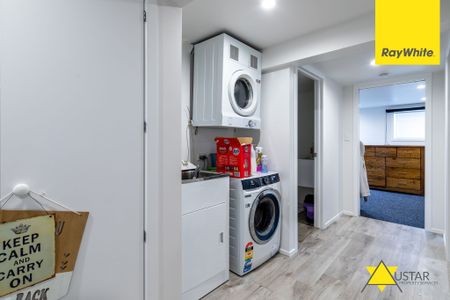 Experience the charm of this home nestled in the tranquil neighborhood of Titirangi. - Photo 4