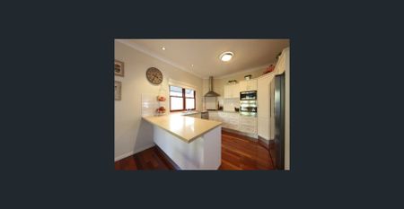 Well-Presented Family Home in Prime Location - Photo 5