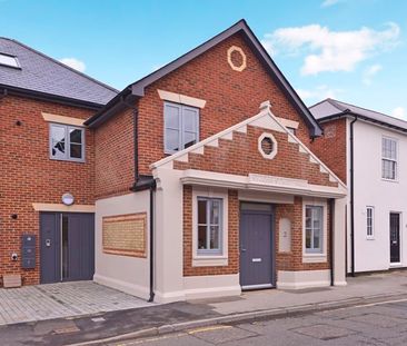 St Johns Street, Godalming, Surrey, GU7 - Photo 2