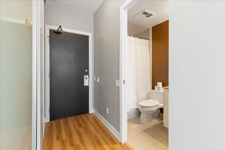 For Lease - 33 Charles Street Unit# 811, Toronto, Ontario - Photo 2