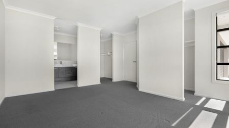 Beautiful family home in Wallan! - Photo 5