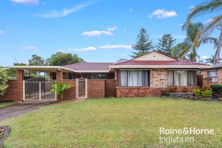 8 Bensbach Road, Glenfield, NSW 2167 - Photo 3