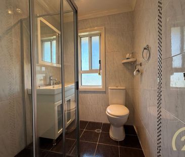 Spacious Home with Pool Moments from Liverpool CBD! - Photo 6