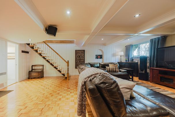 Logement dans un triplex. - Photo 1