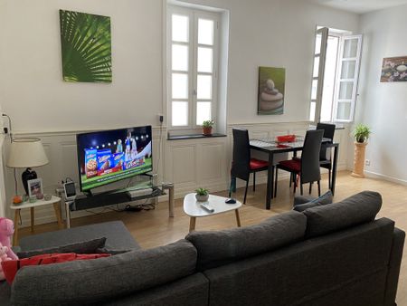 Location Appartement 2 pièces 46m² CASTELNAUDARY 11400 - Photo 3