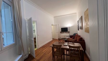 Location Appartement 2 pièces Meublé 52m² PARIS 6ème - Photo 2