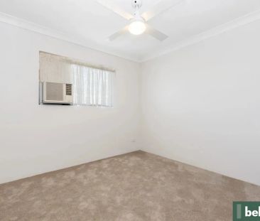 SPACIOUS APARTMENT IN A PRIME INNER-CITY LOCATION - Photo 4