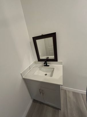 For Lease - 2005 Highway 7 N/A Unit# 3, Vaughan, Ontario - Photo 1