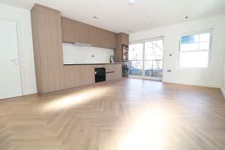 Lyons Court, Dorking - 1 bedroomProperty for lettings - Seymours - Photo 2