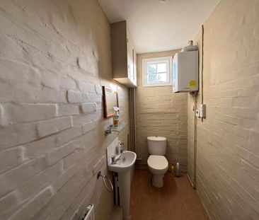 4 bedroom detached house to rent - Photo 3