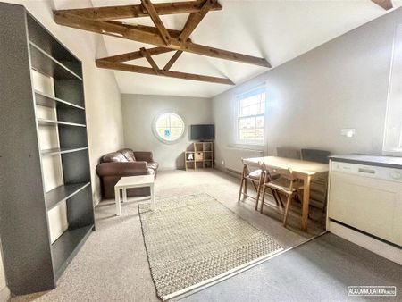 2 bedroom flat to rent - Photo 4