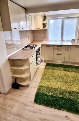 Apartament 3 camere de închiriat Copou - Fotografie 1
