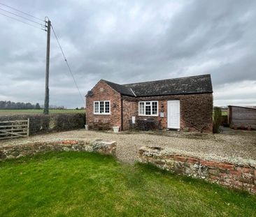 2 bedroom detached house to rent - Photo 1