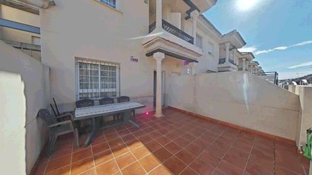 Casa adosada de alquiler en Calle Calle Río Sena, Los Cuarteros - Photo 4