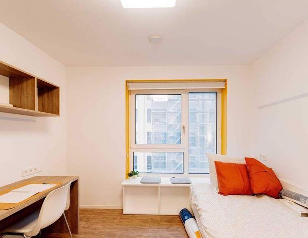 Mietrabatt - NUR FÜR STUDENTEN - Vollständig möbliertes Privatzimmer in einer 3-er WG - Photo 1