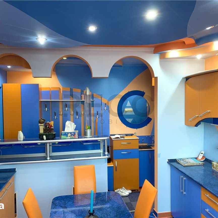 RECO Apartament 3 camere decomandat - Fotografie 1