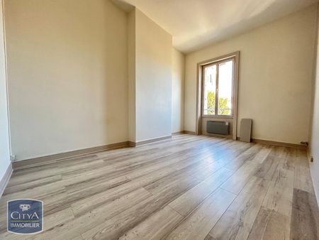 Location Appartement 3 pièces 72m² NIORT 79000 - Photo 5