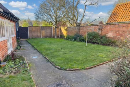 1 bedroom cottage to rent - Photo 5