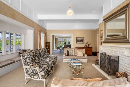 REMUERA - 4 Bedrooms Big House - Photo 2