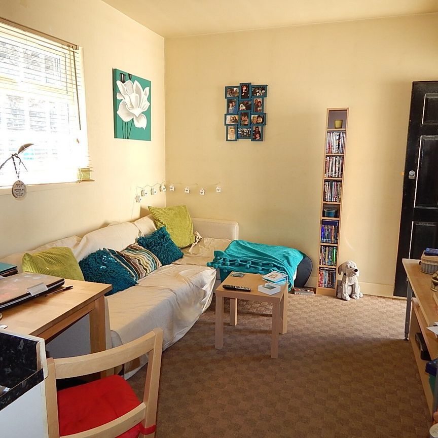 Holyhead Road, Bangor, Gwynedd, LL57 - Photo 1