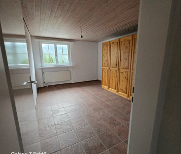 Gemütliche 2-Zimmer-Wohnung in ruhiger Lage in Langwies - Photo 2