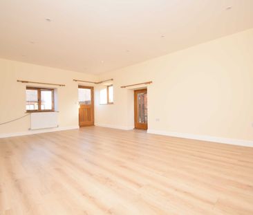 Monksbury Court Barns, Ledbury, Herefordshire, HR8 2TU - Photo 1