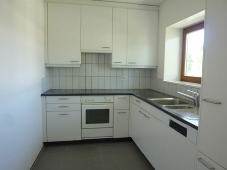 Schöne 3 1/2-Zimmer-Wohnung Nahe dem Dorfzentrum - Photo 4