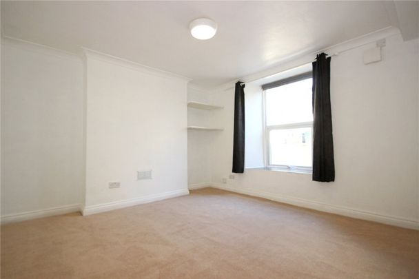 Brighton Street, - Photo 1