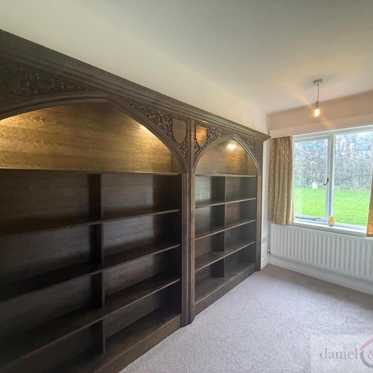 5 bedroom detached house to rent - Photo 1